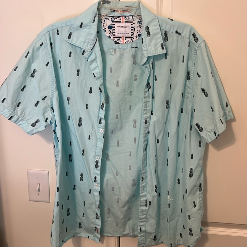 Pineapple Short Sleeve Button up